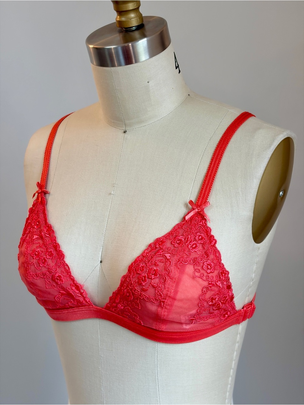 Vintage H&M Red/Coral Sheer Lace Triangle Bralette Small